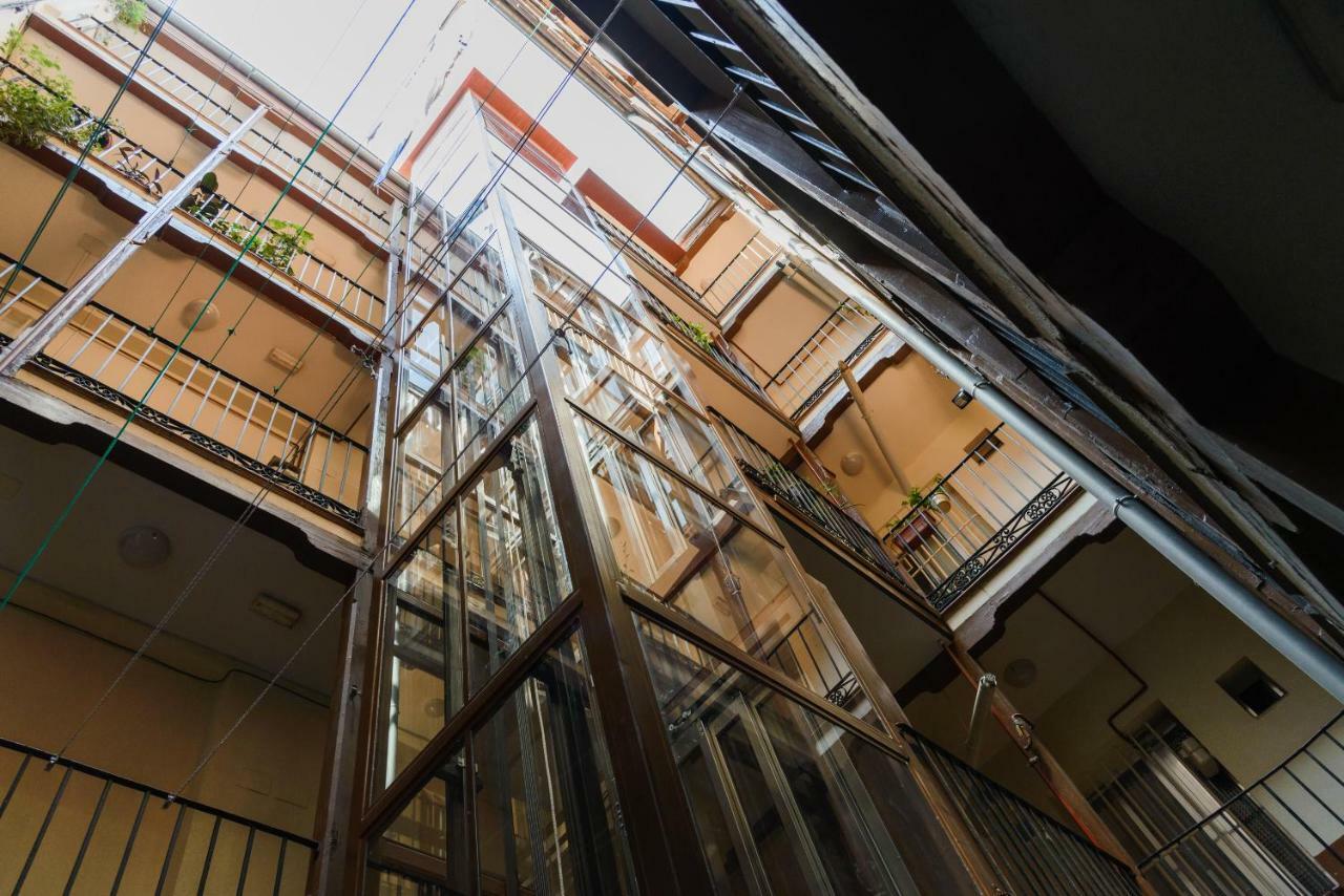 Reina Sofia - Buhardilas Con Encanto, Ac, Madrid